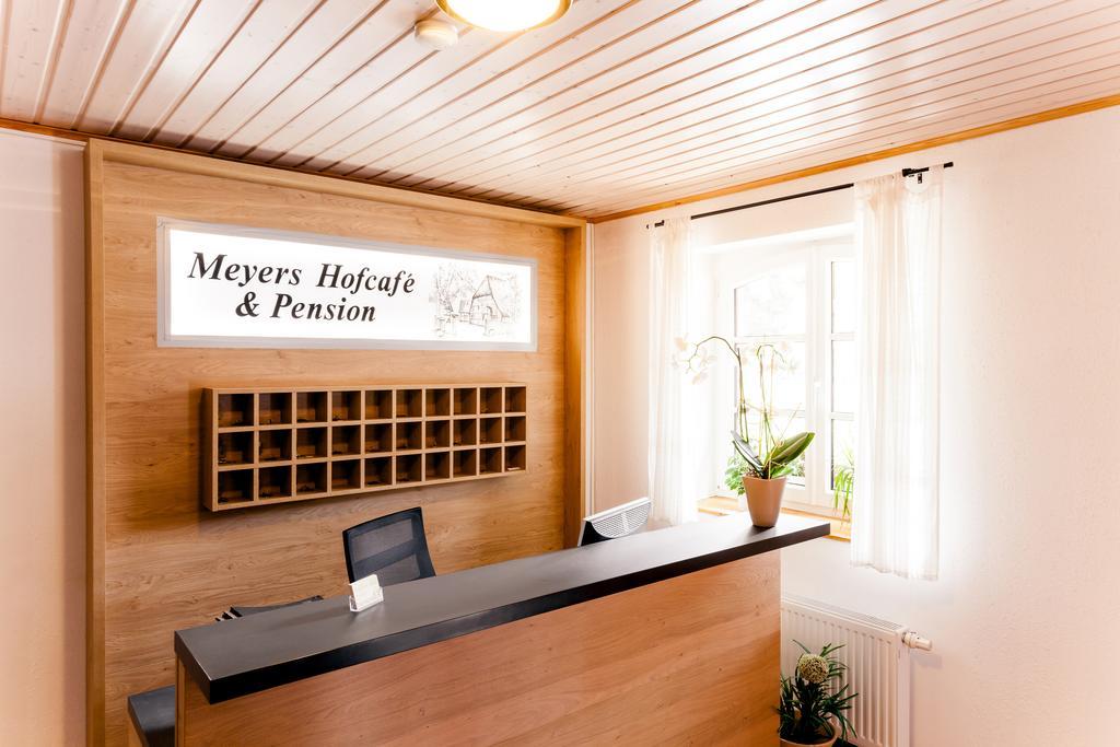 Meyers Hofcafe Hotell Isenbüttel Exteriör bild